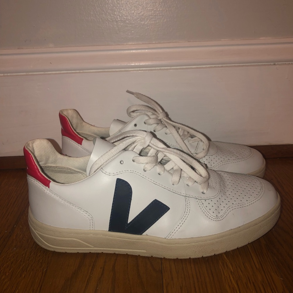 Women’s Veja Sneakers